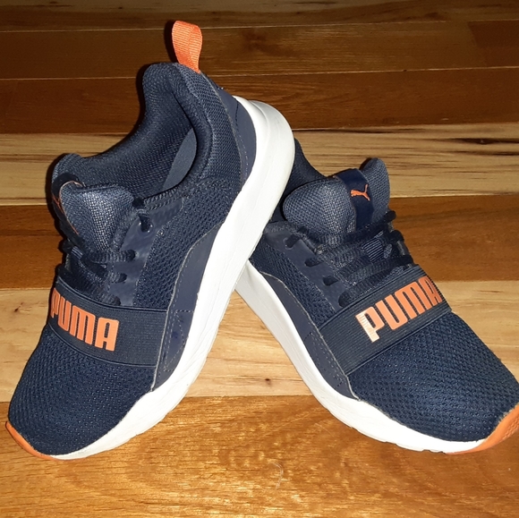 puma wired sneakers